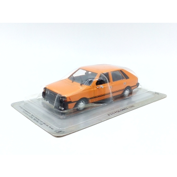 Polonez 1500 + gazetka - skala 1:43 - DeAgostini Kultowe Auta PRL